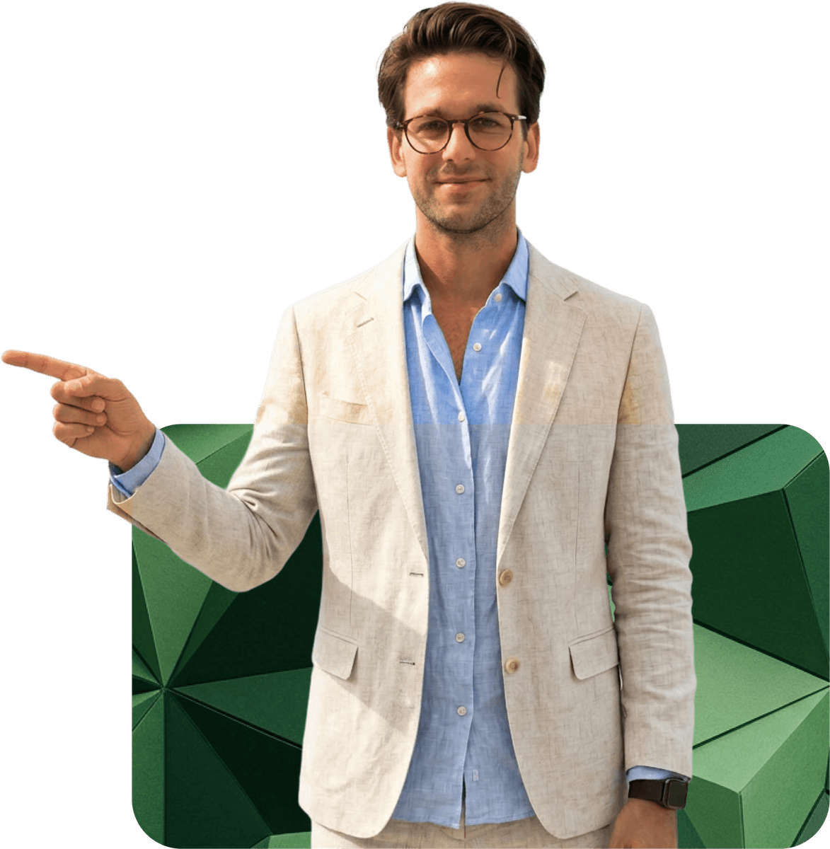 Michael Klun steht und zeigt auf die fünf Säulen